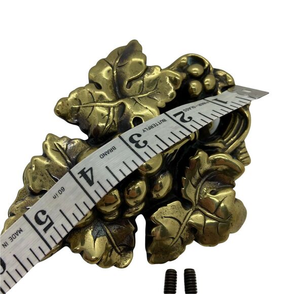 Grape Cluster Retro Door Knocker Vintage Brass Look CHC Decor With Two Screws - Picture 8 of 9